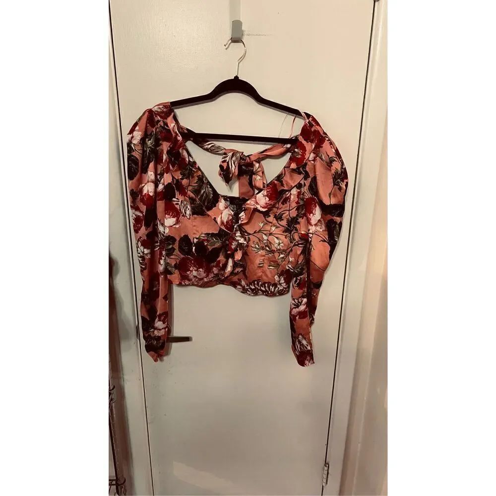 Milk & Honey Floral Long Sleeve Crop Top Tie Back SZ L